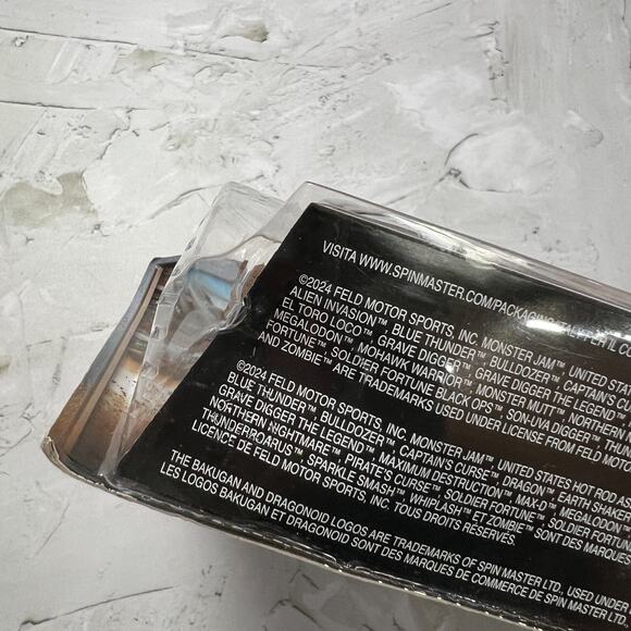 NEW Monster Jam LUMBERJACK Vs AXE Die Cast Truck 1:64 Double Down Showdown - Picture 10 of 11